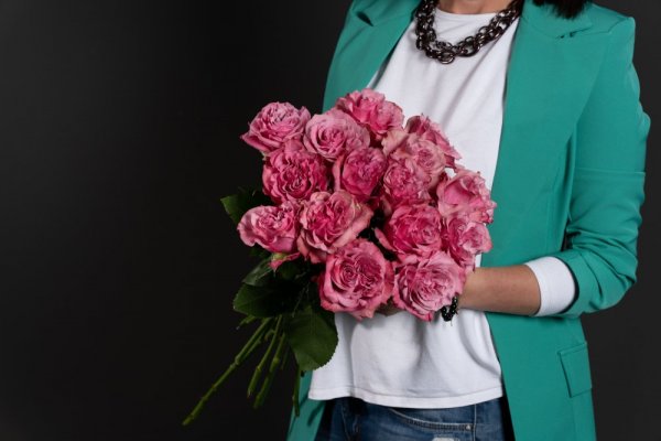 Kytica luxusných ružových ruží - Veľkosť: XL