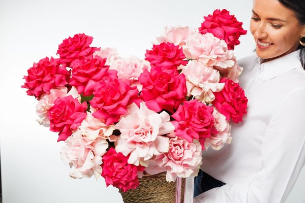 Kvetinový kôš - Romance de Paris Kvetinový kôš - Romance de Paris