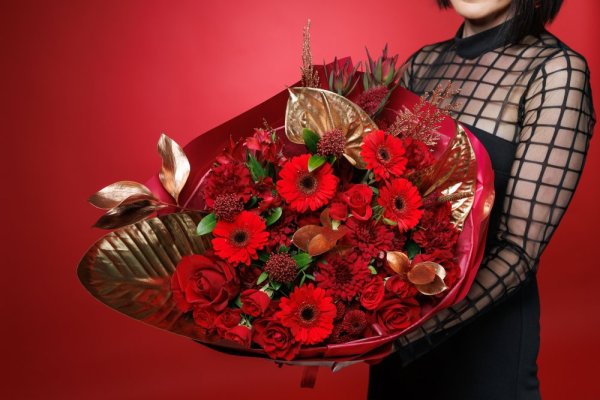 Exkluzívny Výber floristu - RED&GOLD