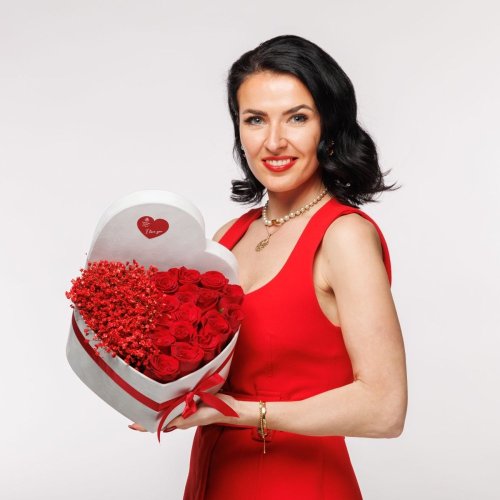 Kvetinový box - V objatí srdca ♡