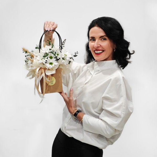 Kvetinový box - White bloomig