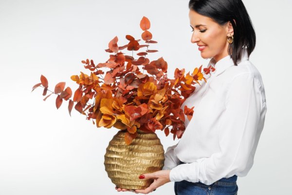 Jesenná váza s eukalyptom