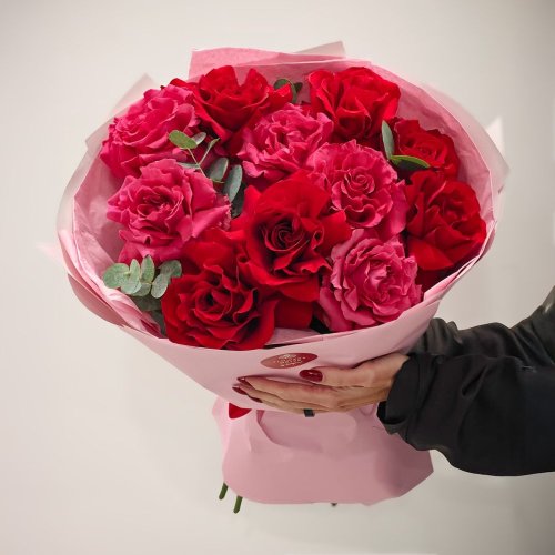 Kytica Love in Bloom