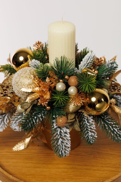Aranžmán s jednou sviečkou - Golden extravaganza - Variant aranžmánu: bez sviečok